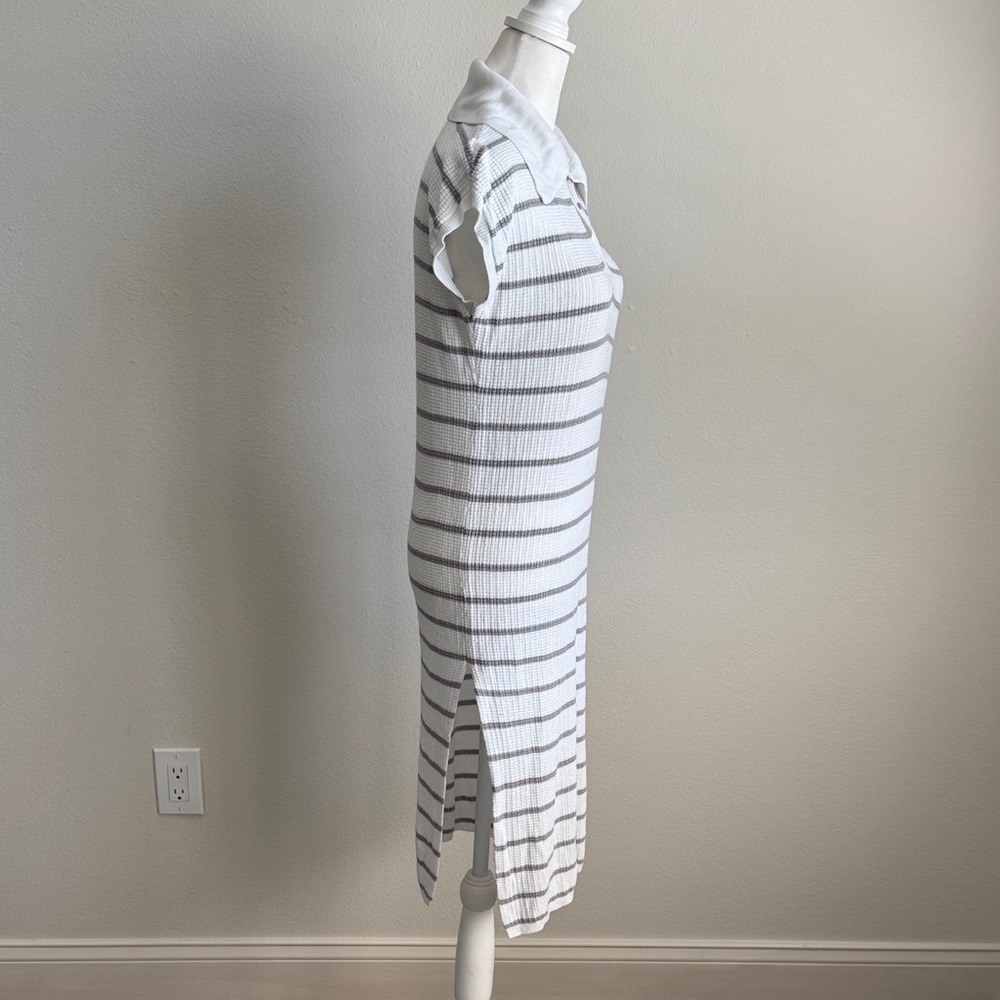 Striped White and Gray Dress - Picture 4 of 7